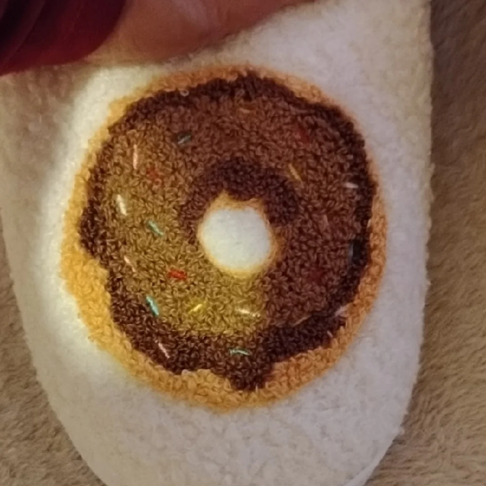 Just Be Donut and Coffee Slippers and Socks Set Size 7/8 - Picture 3 of 11